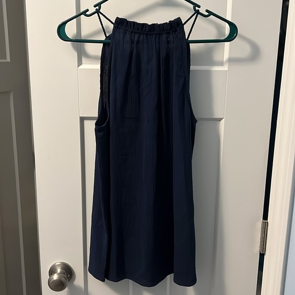 Embroidered Tank Top - Picture 4 of 4